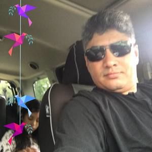 Meet your Posher, Carlos